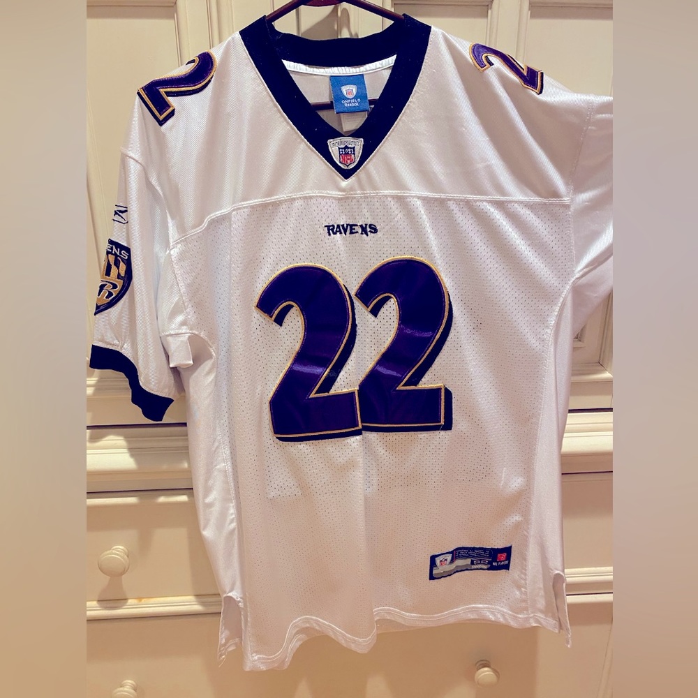 Like new NFL RAVENS Jersey Smith #22 Size 52!